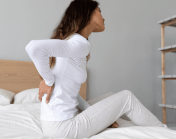 Máte problémy se zády? Na co myslet při výběru postele