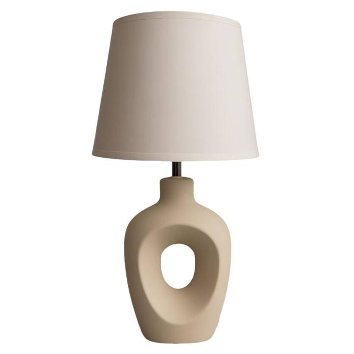 Stolní lampa MADELOR béžová 1