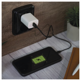 USB adaptér BASIC V01B10 bílá 1