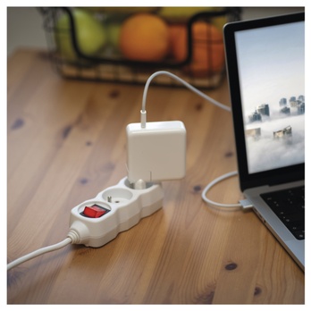 Prodlužovací kabel s vypínačem P1212 bílá, 2 zásuvky, délka 2 m 1