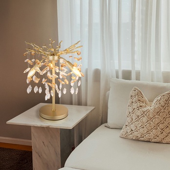 Stolní lampa QUEENA zlatá 1