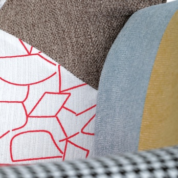 Houpací křeslo SARIA kaučukovník/patchwork 10