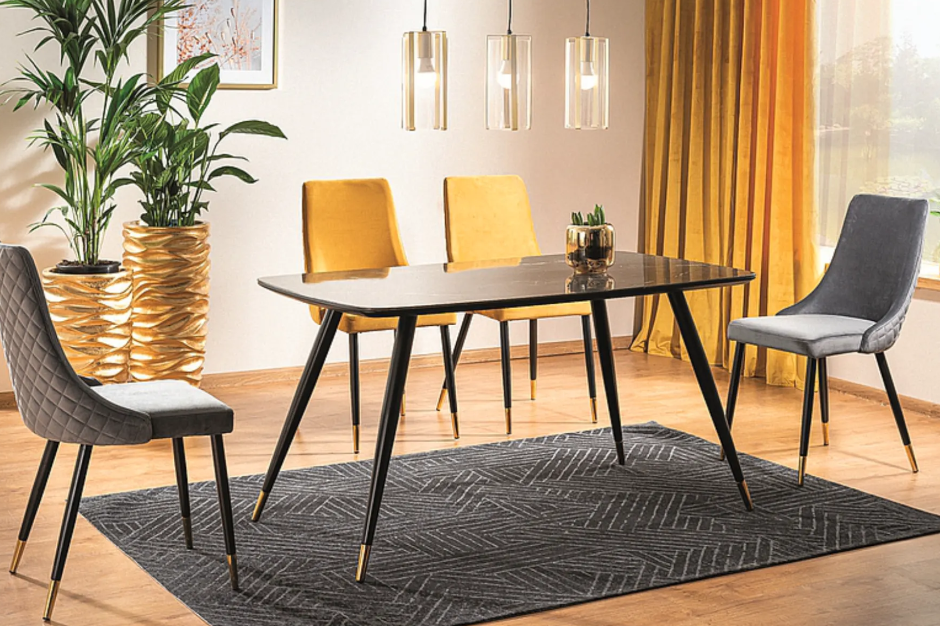 Jedálenský stôl čierny