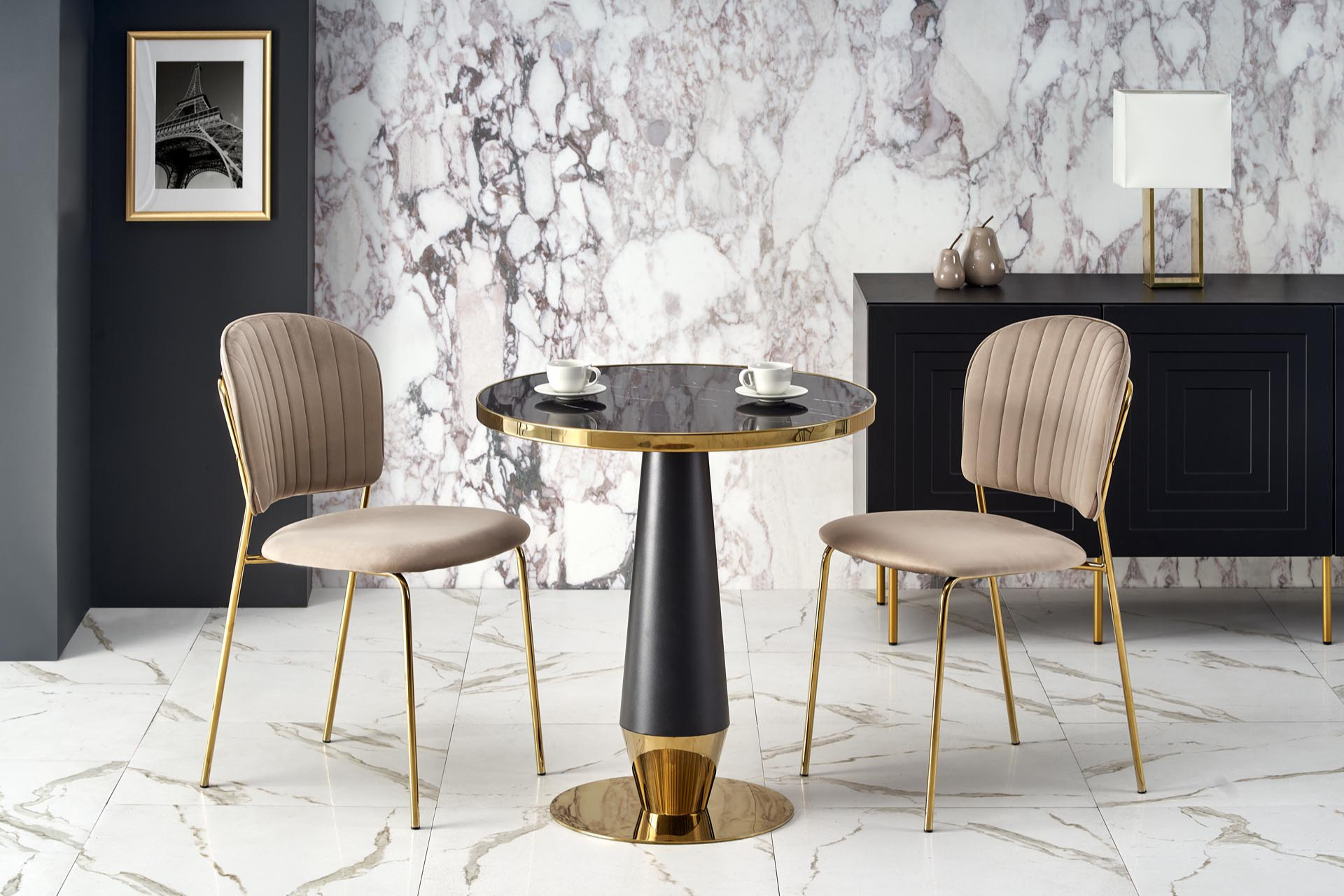 Okrúhly jedálenský stôl