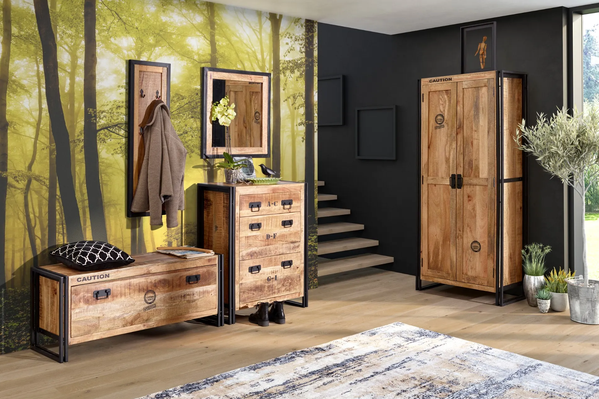 Predsieňový nábytok - industriálny dizajn