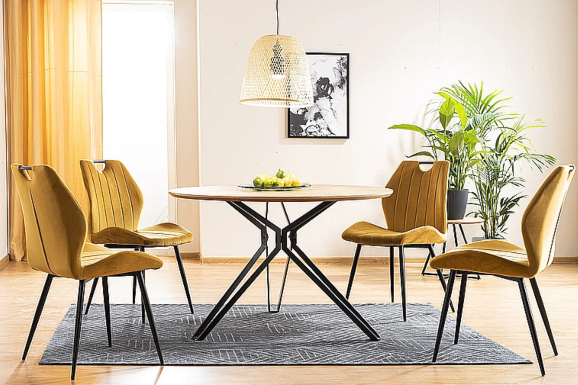 Zdroj: Sconto/jedálenská stolička Orcu