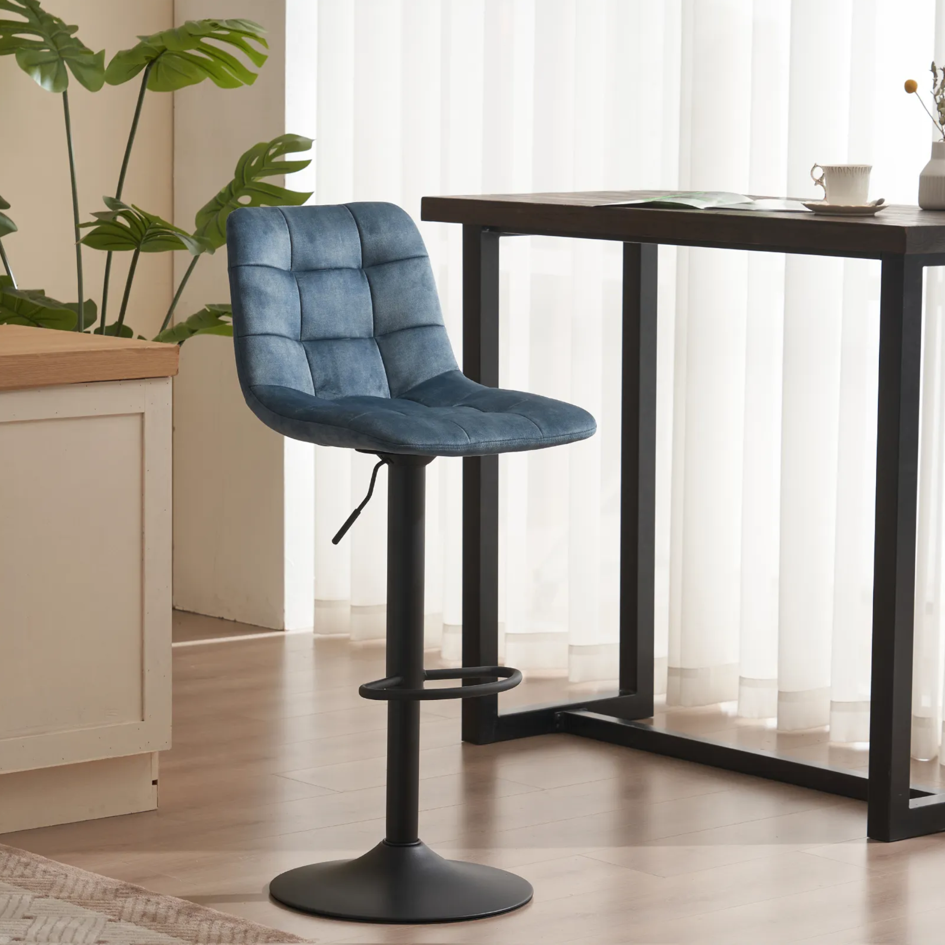 Zdroj: Sconto/barová stolička Briana